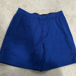 Men’s Lululemon shorts
